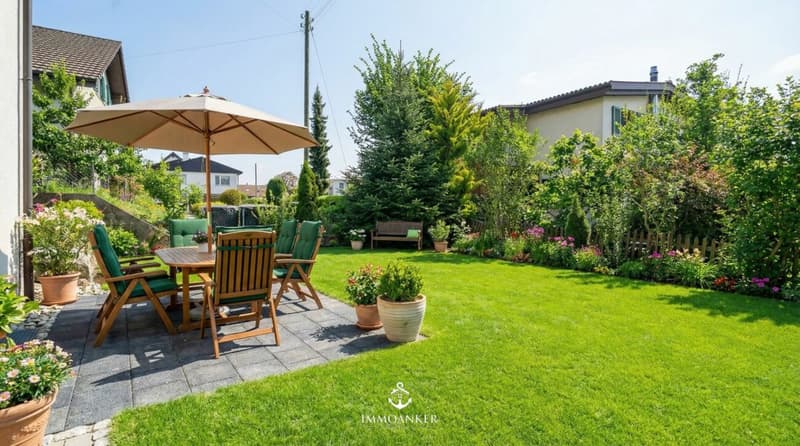 Ampia casa unifamiliare di 8 camere con dependance e ristrutturazione moderna a Hägendorf (11)