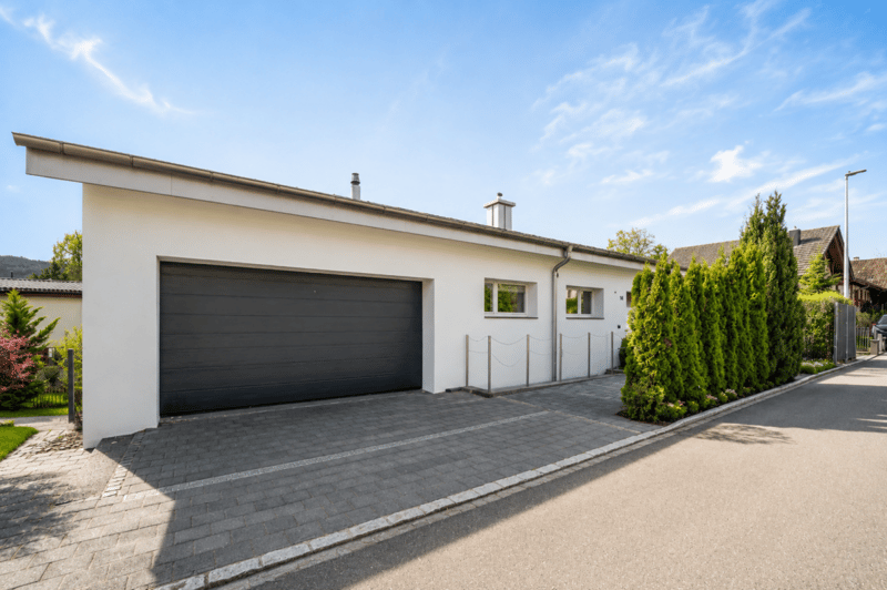Spacious 8-room single-family house with annex and modern renovation in Hägendorf (17)