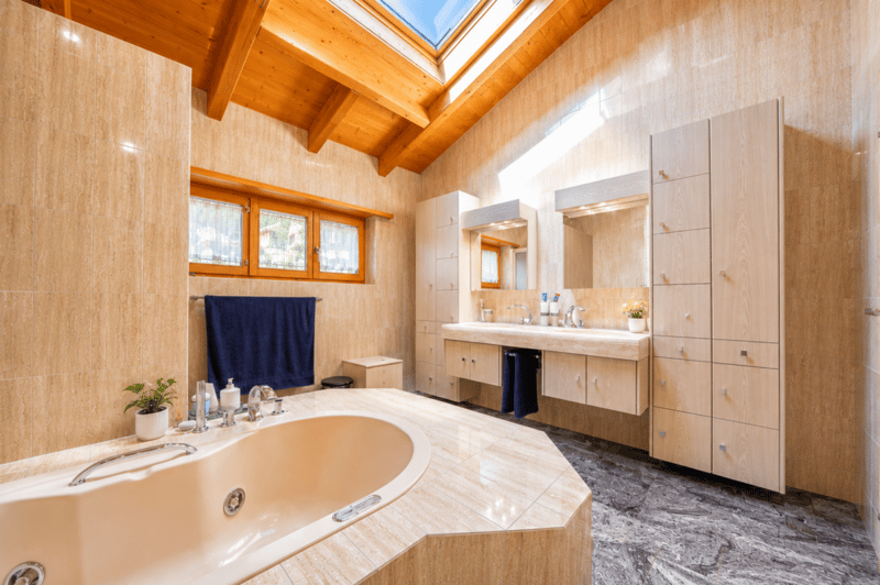 California-style living in the heart of the valley (12)