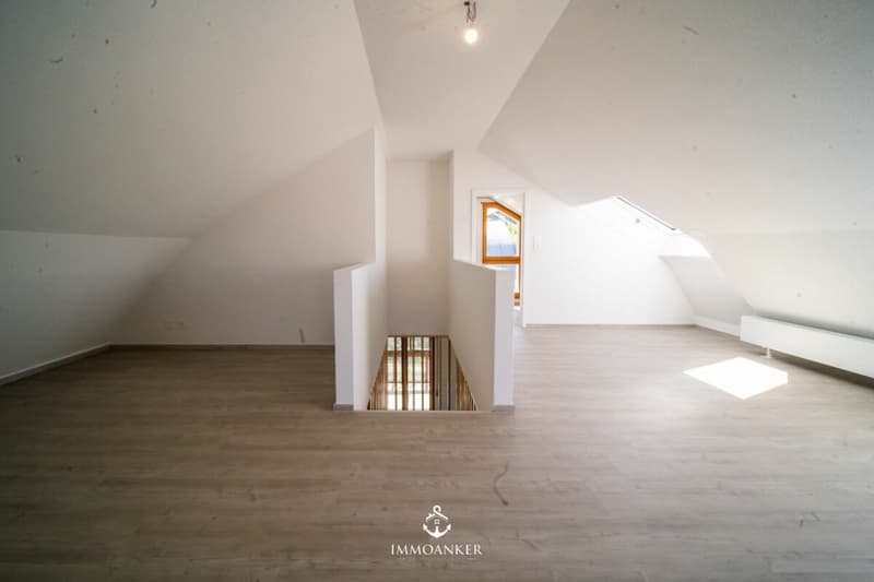 Casa unifamiliare di 6,5 locali appena ristrutturata con pendio a sud e vista panoramica a Füllinsdorf (5)