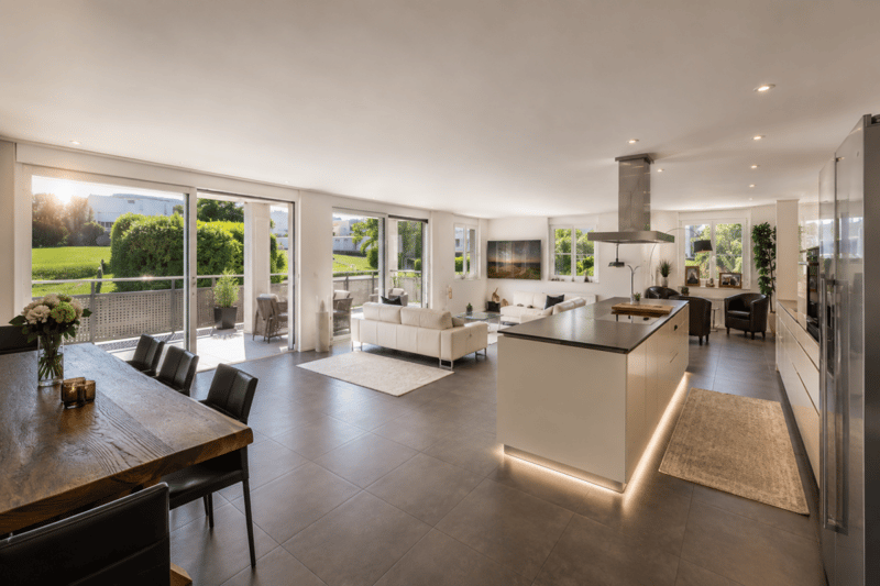 Exclusive 4.5-room apartment with impressive ceiling height and large terrace in Rümlang (1)