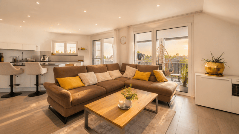 Exclusive multi-generational house near the lake - three residential units with versatile usage options (8)