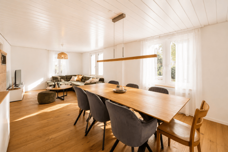 Family-friendly. Bright. Central 5.5 room single-family house in Oberuzwil (12)