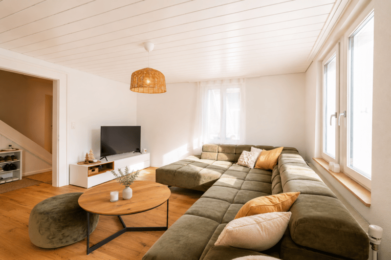 Family-friendly. Bright. Central 5.5 room single-family house in Oberuzwil (10)