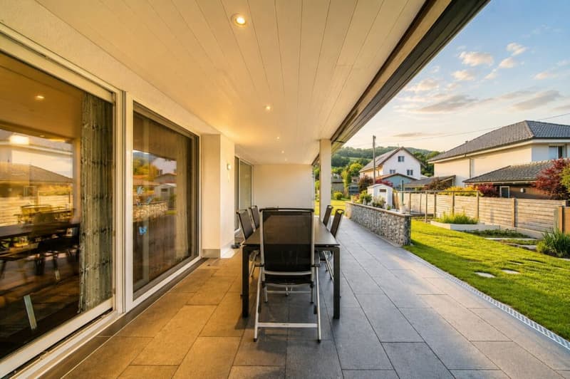 Luxuriöses Wohnen direkt am Rhein - exklusives 6.5-Zimmer-Einfamilienhaus mit traumhafter Aussicht (27)