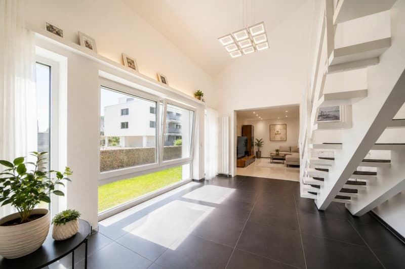Luxuriöses Wohnen direkt am Rhein - exklusives 6.5-Zimmer-Einfamilienhaus mit traumhafter Aussicht (18)