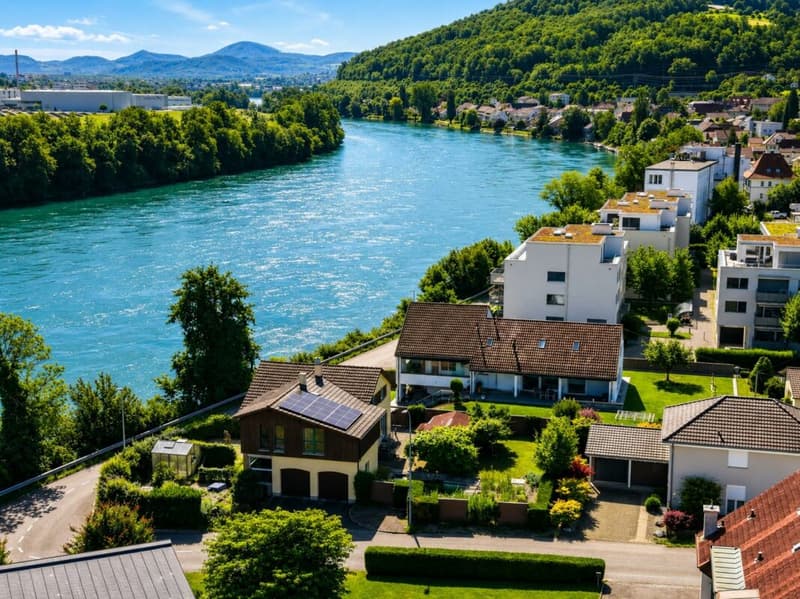 Luxuriöses Wohnen direkt am Rhein - exklusives 6.5-Zimmer-Einfamilienhaus mit traumhafter Aussicht (35)