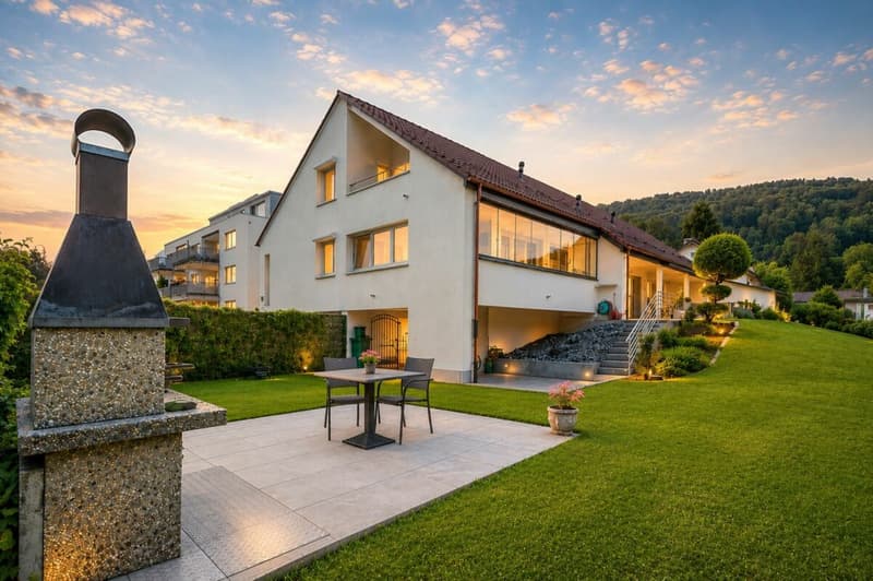 Luxuriöses Wohnen direkt am Rhein - exklusives 6.5-Zimmer-Einfamilienhaus mit traumhafter Aussicht (1)