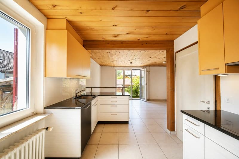 Ein Zuhause am Rhein mit Naturpool und Ausbaupotenzial - exklusives 8.5-Zimmer-Einfamilienhaus (7)