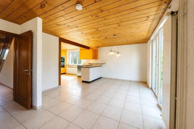 Ein Zuhause am Rhein mit Naturpool und Ausbaupotenzial - exklusives 8.5-Zimmer-Einfamilienhaus (12)