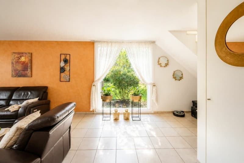 Living on the Töss - spacious 4.5-room duplex apartment with garden and privacy (10)