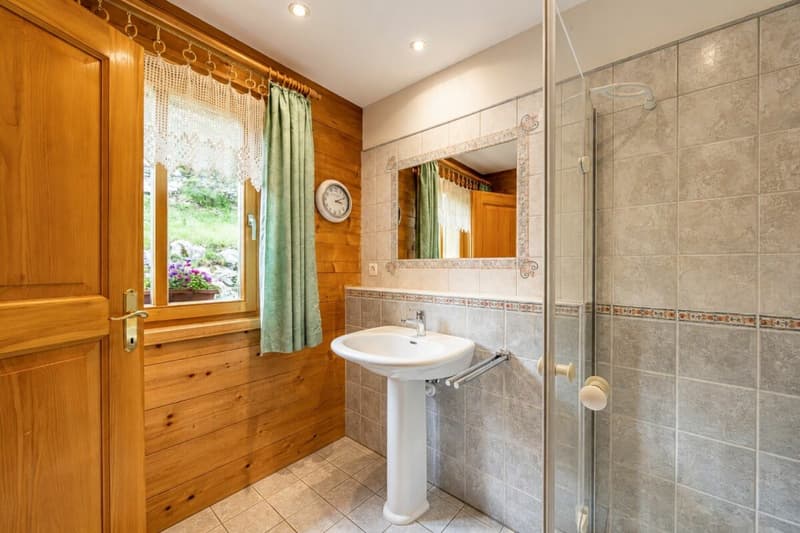 Unique solid wood house made of moonwood - healthy living with mountain views and versatile usage possibilities (17)