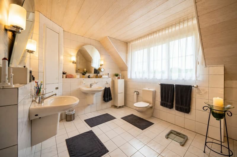 Idyllisches Zuhause an der Bauzonengrenze - charmante Doppelhaushälfte mit Garten und Ausbaupotenzial (20)