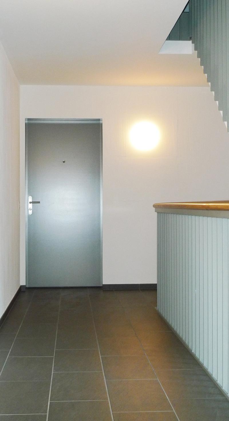 Appartamento luminoso 4.5 locali con balcone a Bottmingen (5)