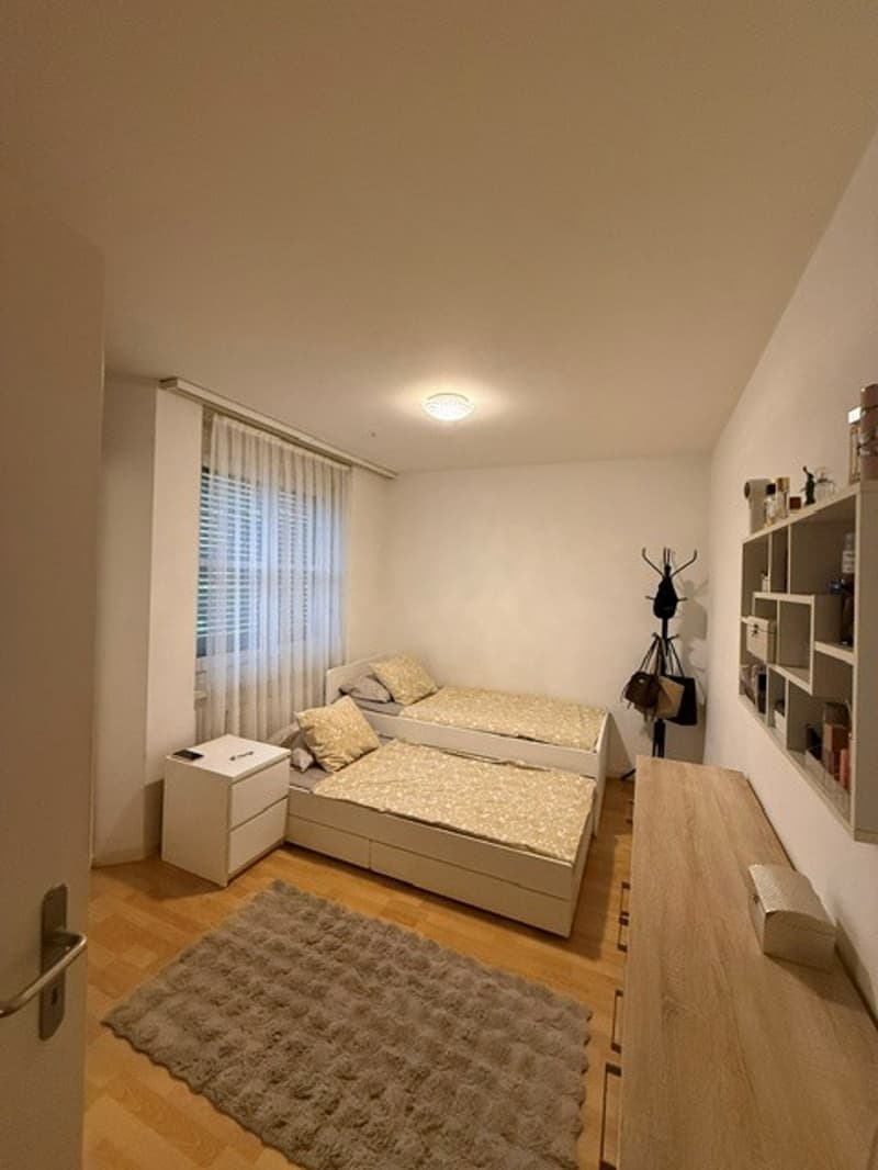 Kinderfreundliche 3.5-Zimmer-Wohnung mit Balkon im Gundeldingen (4)