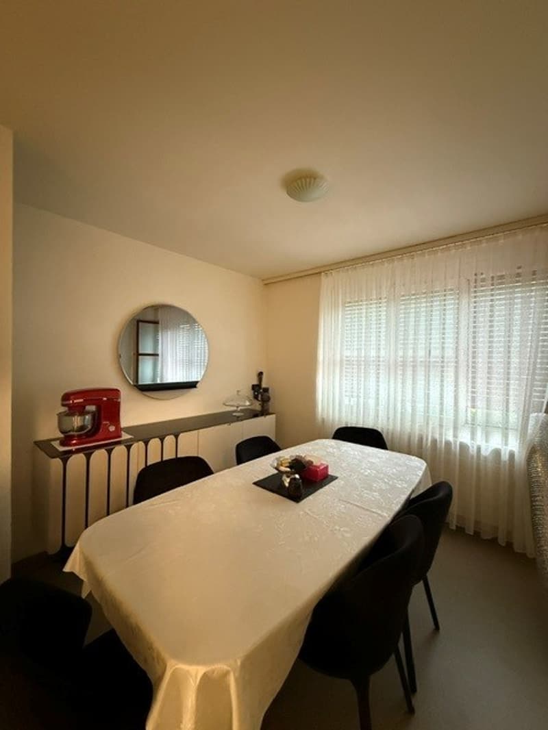 Kinderfreundliche 3.5-Zimmer-Wohnung mit Balkon im Gundeldingen (3)