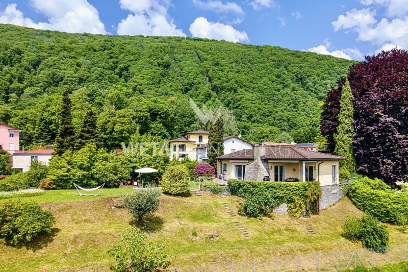 Lugano-Bosco Luganese: Schöne Villa mit grossem Baugrundstück von 3.581 m² & mit Blick auf den Luganer See zu verkaufen (1)