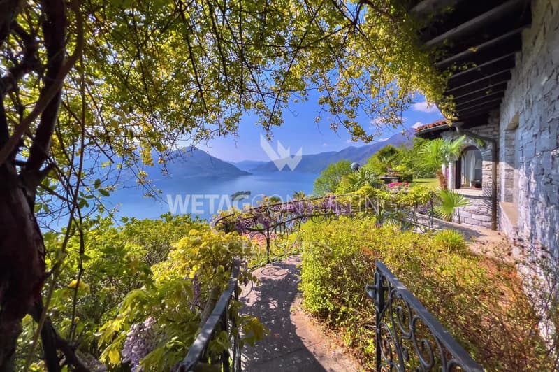 Zu renovierende mediterrane Villa an Toplage mit 180° Seeblick in Ronco sopra Ascona zu verkaufen (2)