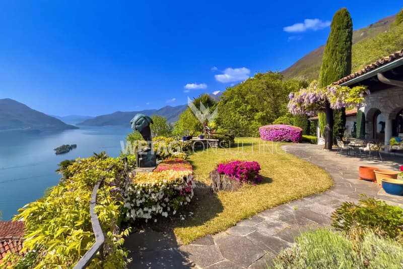 Zu renovierende mediterrane Villa an Toplage mit 180° Seeblick in Ronco sopra Ascona zu verkaufen (1)