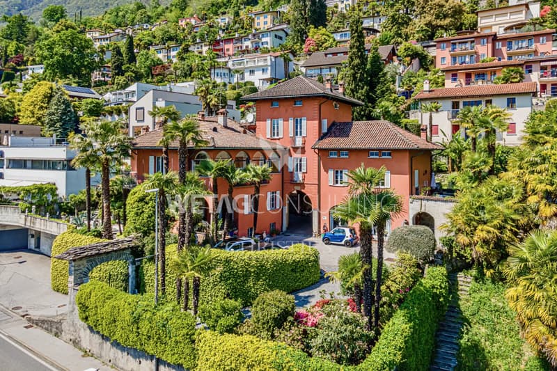 Villa Ponente: Klassische Liegenschaft im mediterranen Stil mit Blick auf den Lago Maggiore in Minusio zu verkaufen (1)