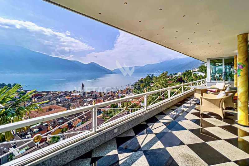 Grosszügige Luxusvilla mit fantastischem Seeblick in Ascona zum Verkauf (1)
