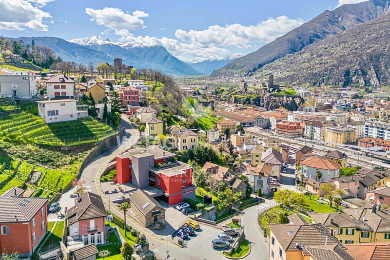 Residenz mit Penthouse & fünf Wohnungen in strategischer Lage in Bellinzona zu verkaufen (13)