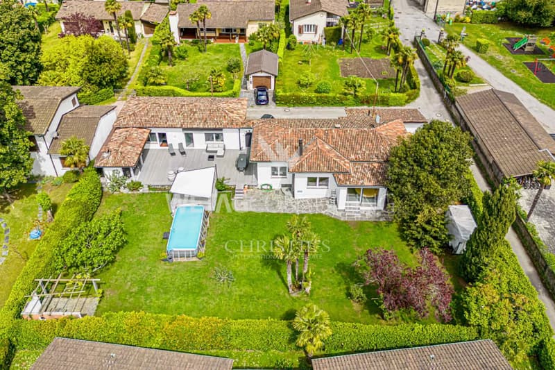 Lugano-Maroggia: Villa im mediterranen Stil mit Nebengebäude, Pool & Jacuzzi zu verkaufen (12)