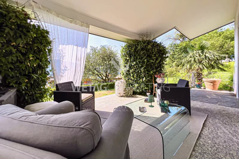 Villa élégante à vendre à Carona (2)