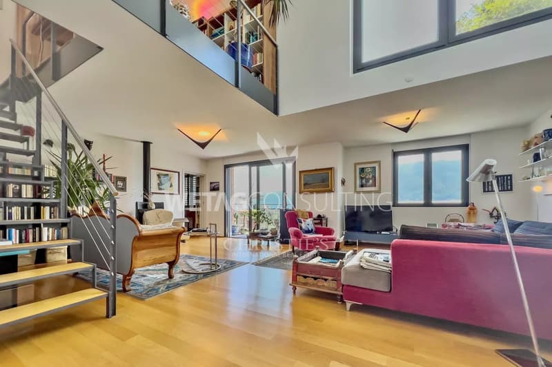 Penthouse duplex con vista a 360 gradi in posizione centrale con vista sul Lago Maggiore in vendita a Locarno (2)