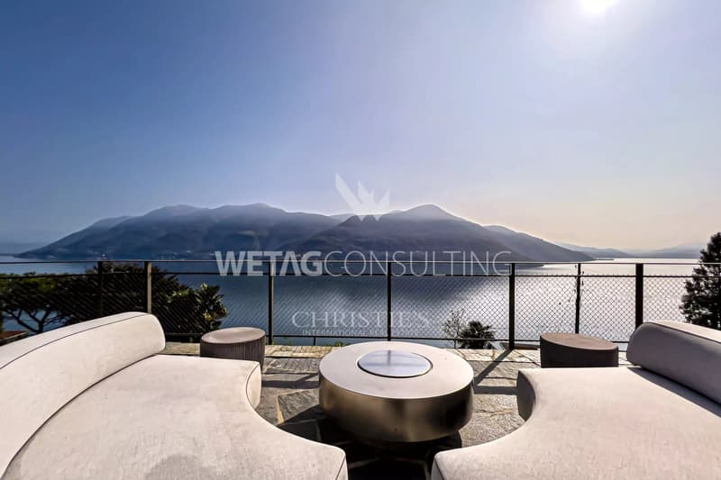 Exclusive apartment with 180 panoramic view of Lake Maggiore in Brissago for sale (13)