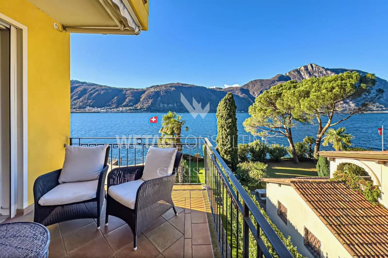 Lugano-Bissone : Appartement avec accès direct au lac, piscine extérieure, vue sur le lac & emplacement de bateau à vendre (2)