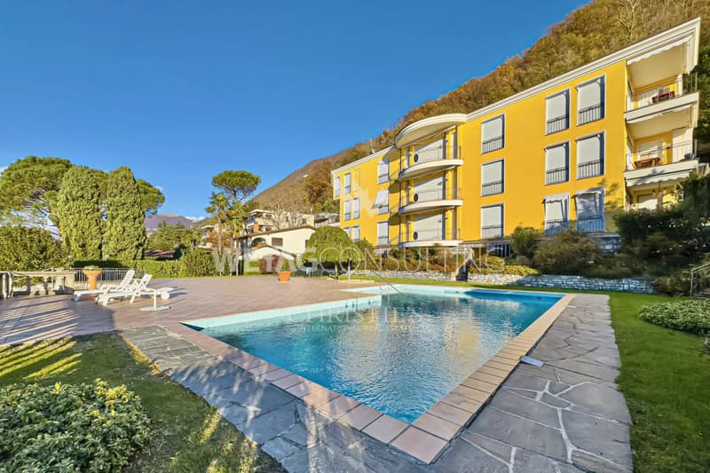 Lugano-Bissone : Appartement avec accès direct au lac, piscine extérieure, vue sur le lac & emplacement de bateau à vendre (11)