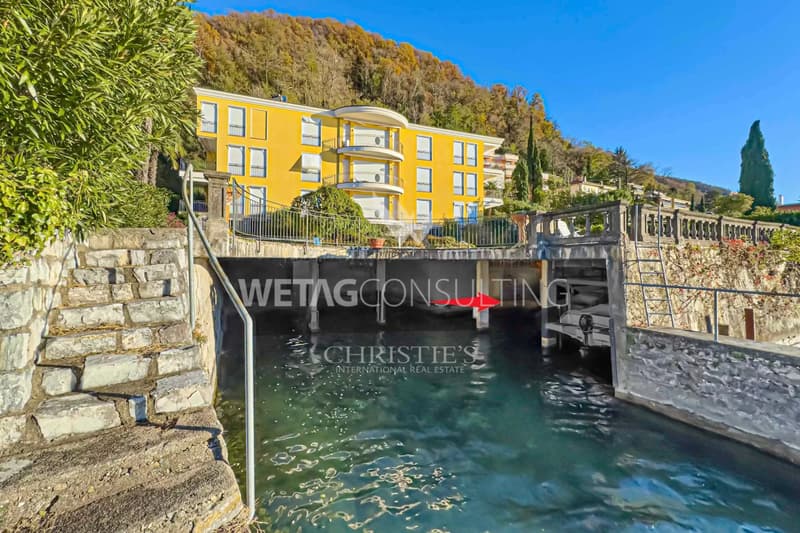 Lugano-Bissone : Appartement avec accès direct au lac, piscine extérieure, vue sur le lac & emplacement de bateau à vendre (12)