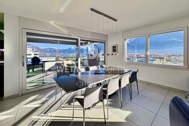 Modern penthouse apartment with lake view in central location in Locarno for sale (12)