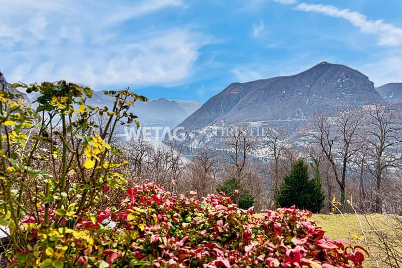 Elegante Penthouse-Wohnung mit Blick auf den Luganersee in Lugano-Carona zu verkaufen (2)