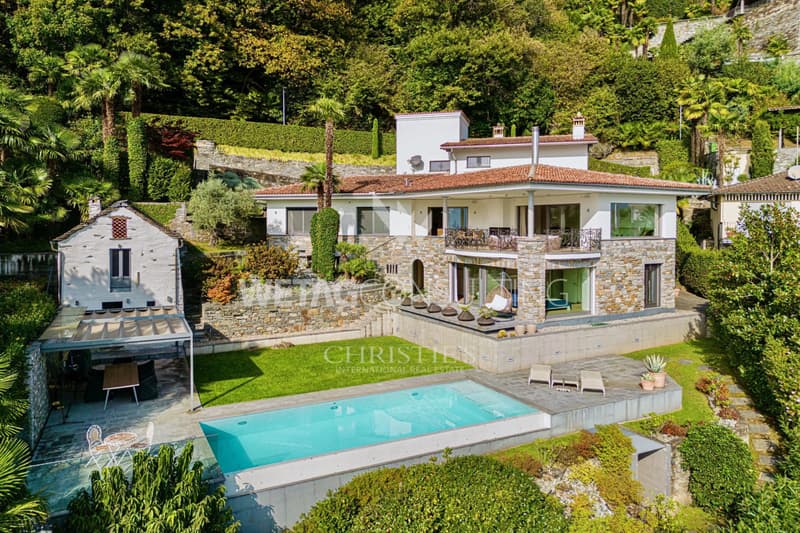 Brissago: Villa di lusso con vista mozzafiato sul lago in vendita in posizione esclusiva (1)