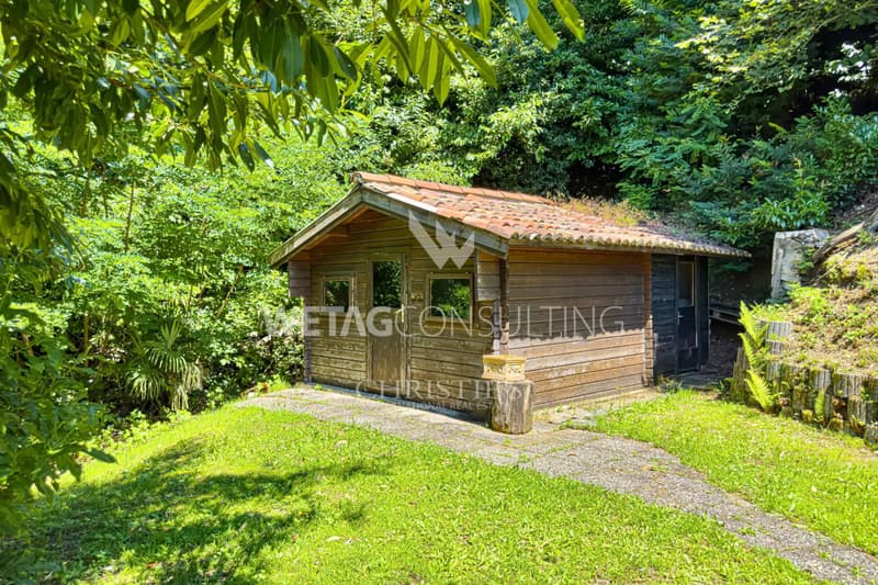 Charming small villa with outdoor pool, lake view in Montagnola for sale (10)
