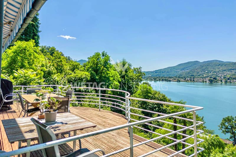 Charming small villa with outdoor pool, lake view in Montagnola for sale (1)