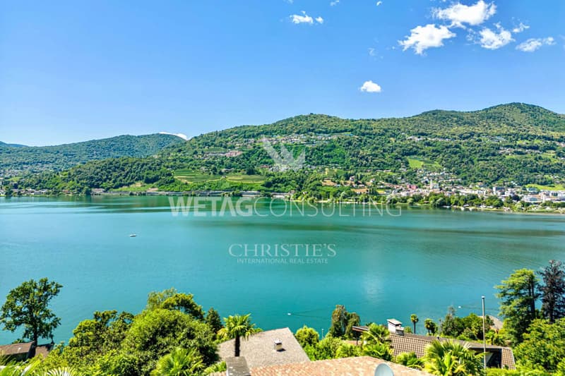 Charming small villa with outdoor pool, lake view in Montagnola for sale (2)