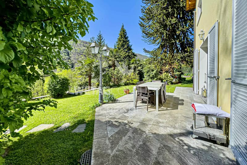 À vendre à Lugano-Odogno une charmante villa avec piscine, un bâtiment annexe indépendant & un petit appartement (7)