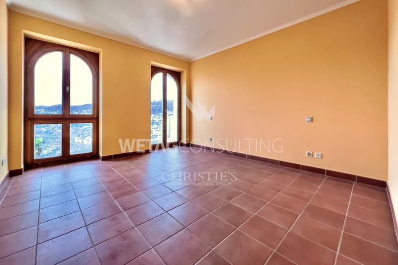 Lugano-Ruvigliana: appartement élégant avec vue imprenable sur le lac, piscine & jardin à vendre (4)