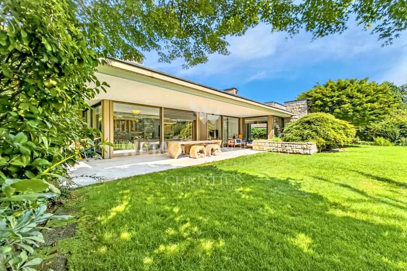 Lugano-Magliaso : villa somptueuse avec piscine intérieure, directement sur le lac de Lugano (1)