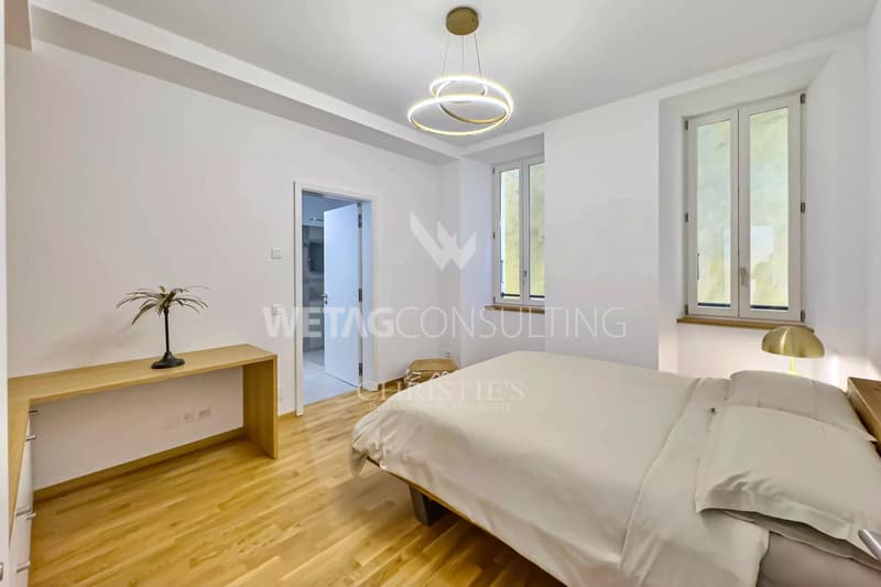 Elegante appartamento completamente ristrutturato in vendita nel cuore del centro storico di Brissago (4)
