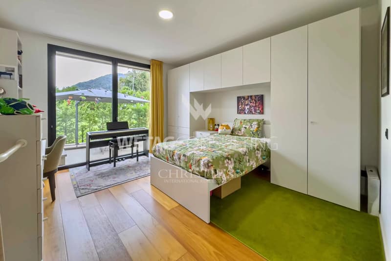 Villa de design moderne avec piscine à vendre à Lugano-Sessa, nichée dans la verdure (8)