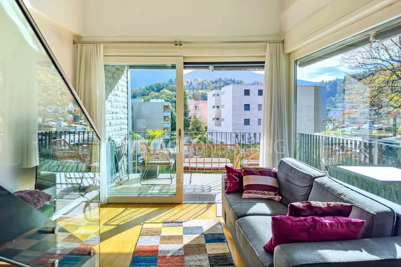 Appartamento duplex moderno con terrazza coperta, in una zona tranquilla, in vendita a Losone (2)