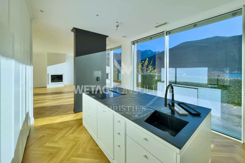 Lugano-Vico Morcote: Modern Villa with Spectacular View of Lake Lugano for Sale (3)