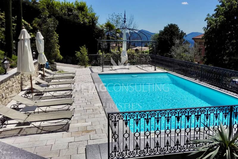 Historic Art Nouveau villa in Curio with pool & beautifully landscaped garden for sale (6)
