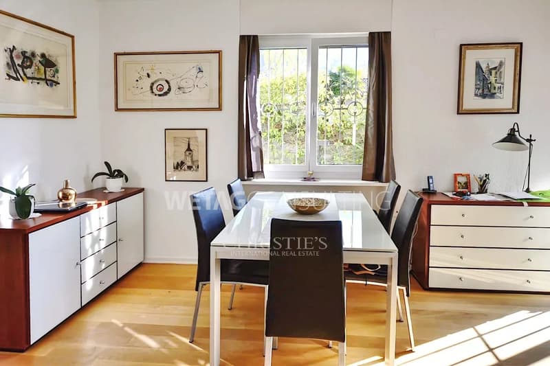 Villa elegante con giardino in posizione esclusiva direttamente sulla passeggiata lacustre del Lago Maggiore in vendita (6)