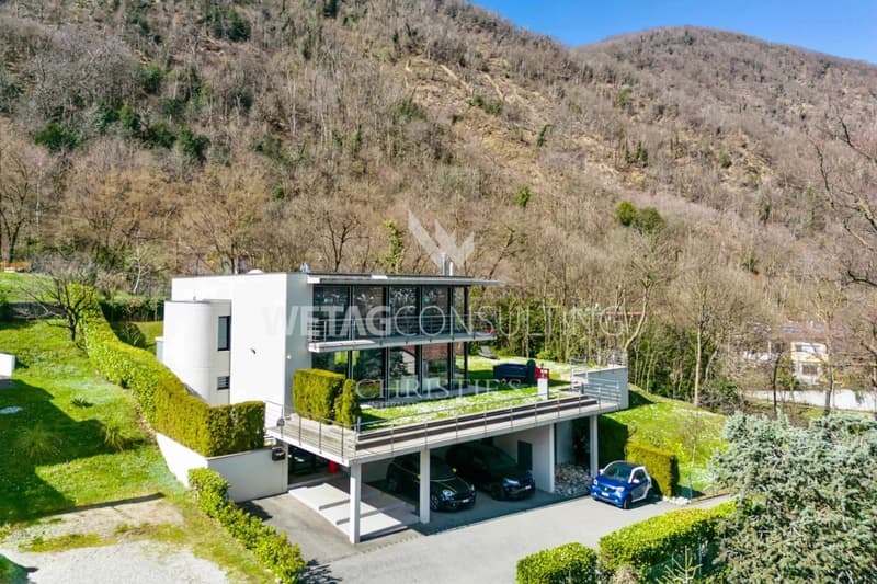 Lugano/Riva San Vitale : Villa moderne avec vue imprenable sur le lac de Lugano à vendre (1)