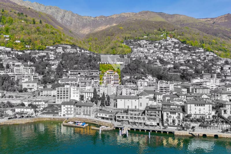 Brissago: Elegante Wohnung mit Terrasse & Seeblick in zentraler Lage zu verkaufen (13)